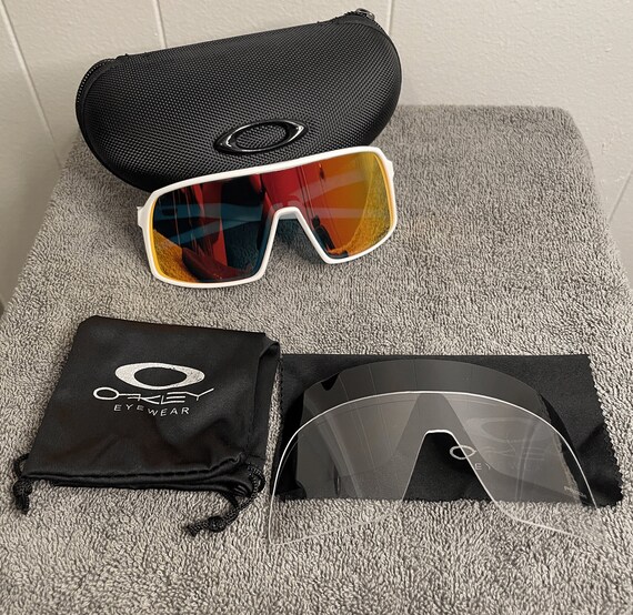 Oakleys with interchangeable lenses hotsell