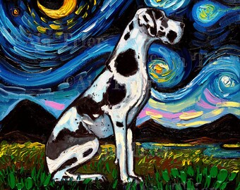 Puede incluir: Un Gran Danés blanco y negro sentado en un campo bajo un cielo nocturno estrellado. La pintura está realizada en un estilo que recuerda a "La noche estrellada" de Vincent van Gogh, con pinceladas en espiral y colores brillantes.