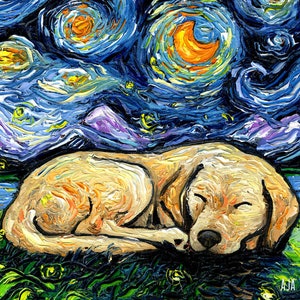 Może przedstawiać: Malowidło przedstawiające śpiącego psa rasy golden retriever leżącego na zielonej łące pod rozgwieżdżonym nocnym niebem. Niebo jest niebieskie z wirującymi białymi chmurami i rogalem księżyca. Obraz jest w stylu Vincenta van Gogha.