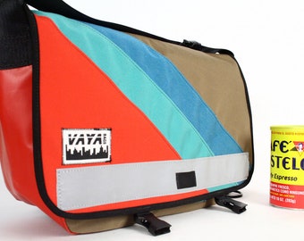 Medium Canvas Messenger Bag