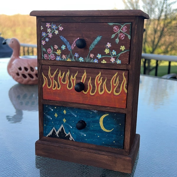 ACOTAR dresser, Hand Painted with MOUNTIANS ADDED!