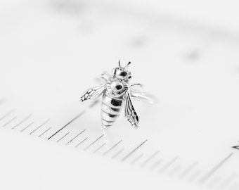 Sterling Silver Bee Ear Cuff –No Piercing Needed, Insect Jewelry, Honeybee Earring, Nature-Inspired Gift for Her"