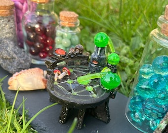 Skyrim Alchemy Table Miniatur-Diorama aus „The Elder Scrolls“