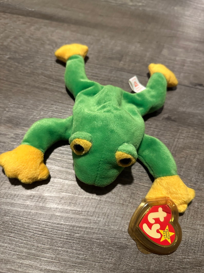 Smoochy the Frog Beanie Baby - Etsy