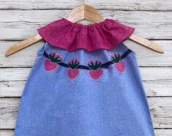 Hellblaues Erdbeer-Kleid/Top für Kleinkinder (18–24 Monate)