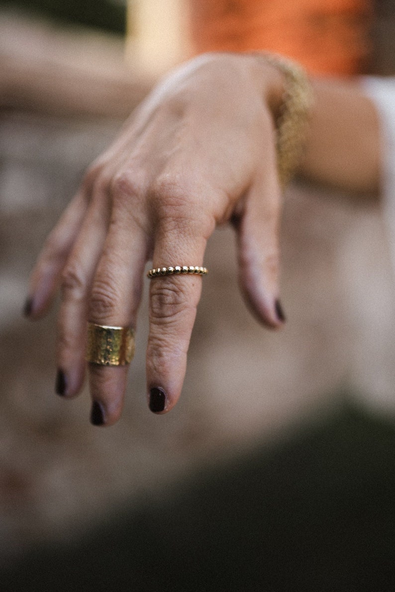 18k gold wedding band with bubbles beaded balls, 18ct gold bubbles ring, unusual wedding rings, handcrafted stacking ring in recycled gold image 1