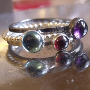 My temptation Surprise Set of 5 mini stacking rings in sterling silver with natural gemstones cabochons, stack of coloured rings image 6