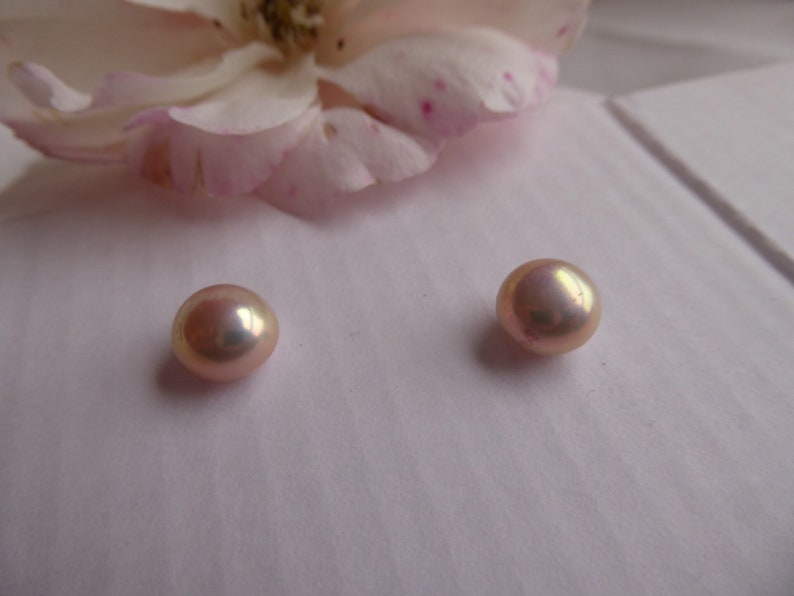 Pink Freshwater Pearls stud earrings in 18ct yellow gold, classic blush pink earrings solid gold, bridal jewelry, gift for her image 5