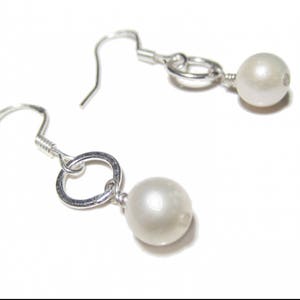 Boucles d'oreilles Delices en argent et perles de culture blanches bijou mariage image 1