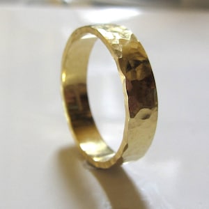 18k Solid Gold Ring for Women, 4mm wide Hammered texture rustic Wedding Band recycled Gold Ring handmade gift