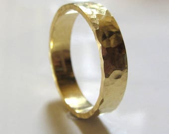 Flat Hammered solid 18K 18ct yellow gold wedding ring for men and women, rustic wedding band, recycled gold 4mm wide