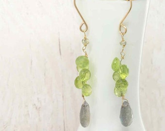 Peridot Earrings with Grey Moonstone in 18K yellow Gold - solid gold and peridot jewelry - natural gemstones - long cocktail earrings