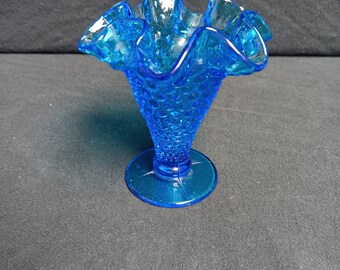 VINTAGE FENTON Trumpet Vase