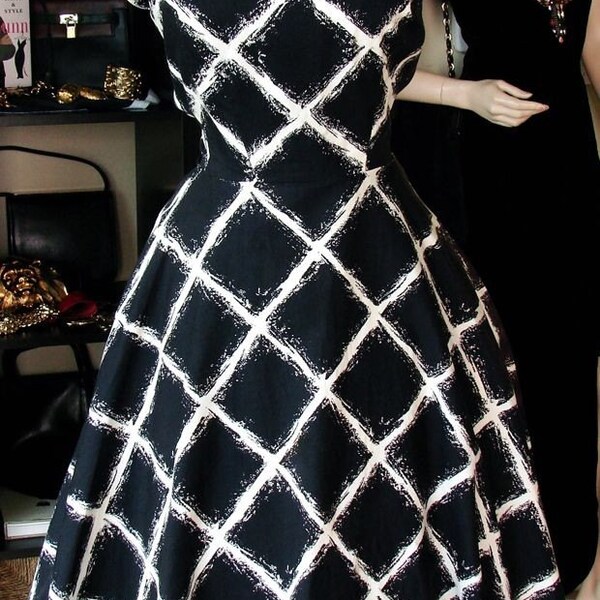 Reserved ESTEVEZ Dress Circle Skirt Rockabilly VLV Abstract Black White Print Sculptural Neckline Size S