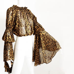 Norma Kamali OMO Leopard Print Blouse Crop Top Oversized Flounce Sleeves Vintage 90s HTF