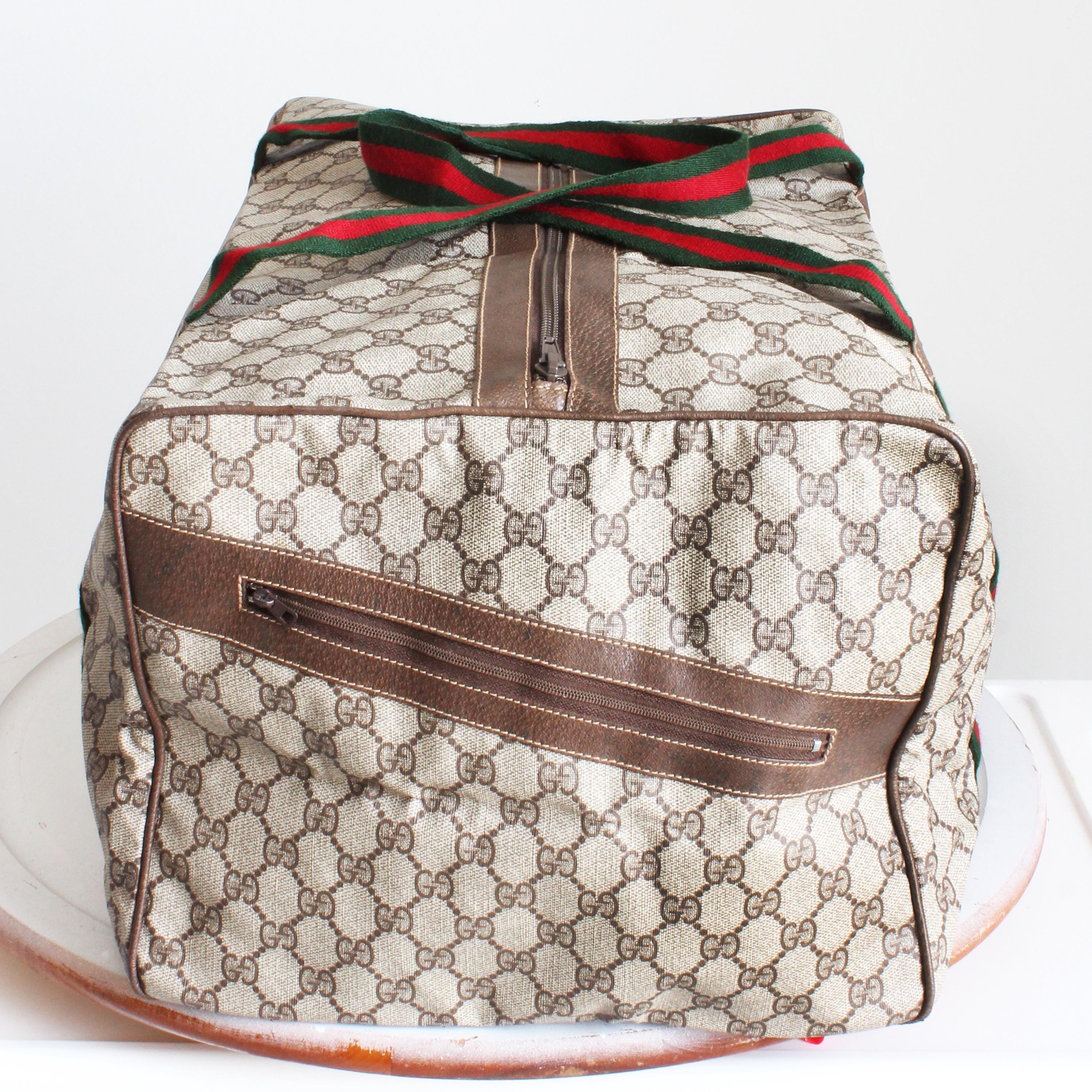 Gucci Duffle Bag GG Logo Canvas Brown Leather Trim Folding Gucci Duffle Bag GG Logo Canvas Brown Leather Trim Folding