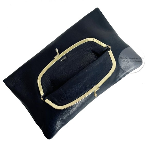 Coach clearance kisslock clutch