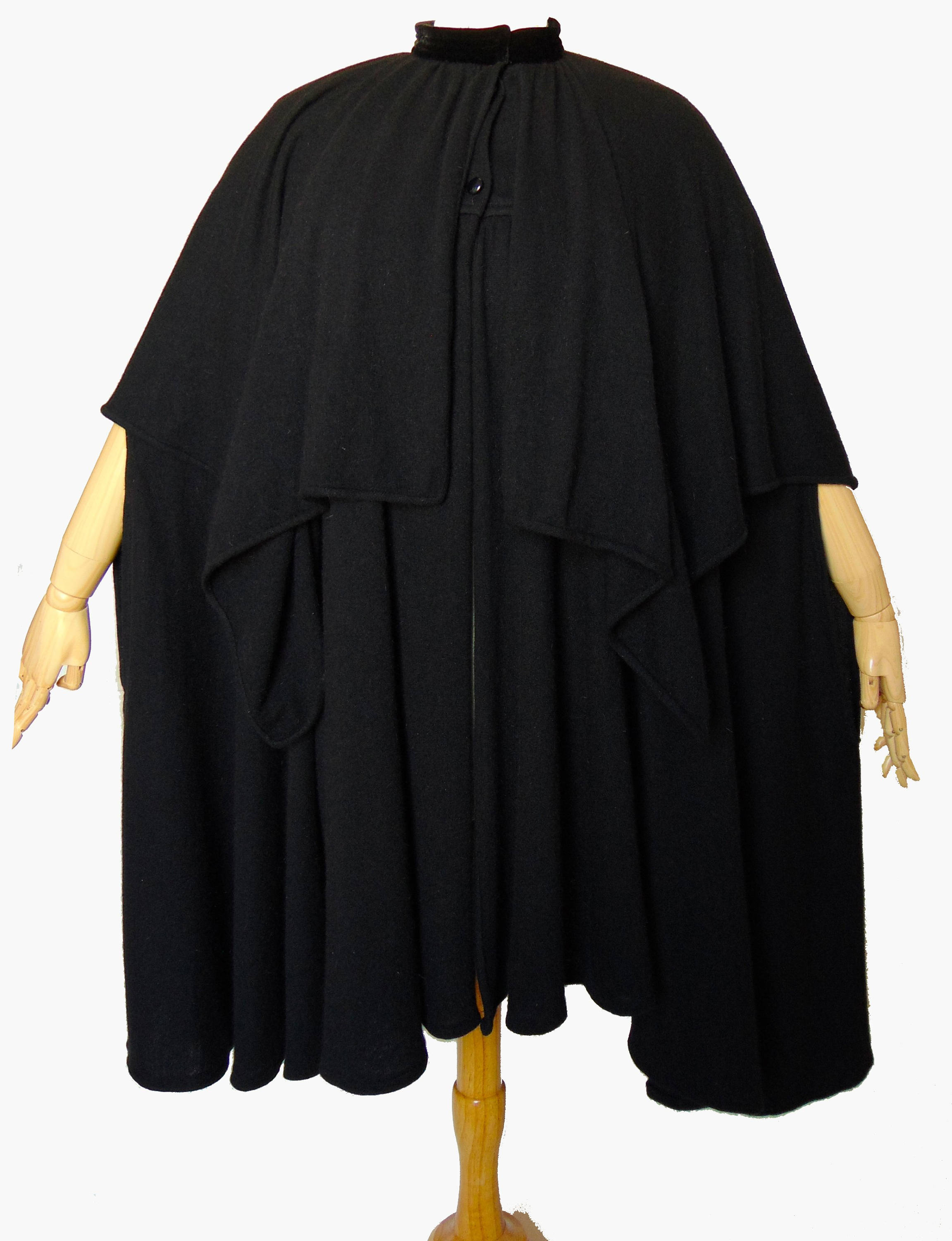 【送料&関税込】TotAme Cape Knit Cape knit black – TOTEME