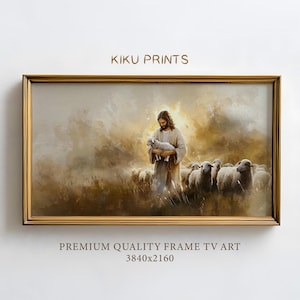 Puede incluir: Una pintura enmarcada de un hombre con una túnica blanca que sostiene un cordero, con un rebaño de ovejas en el fondo. La pintura está ambientada en un cielo nublado con un brillo dorado. El título "Kiku Prints" está en la parte superior del marco.