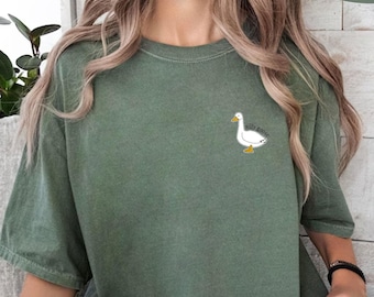 Silly Goose Shirt, Goose Crewneck, Silly Goose T-Shirt, Funny Goose Shirt, Funny  Shirt, Silly Goose On The Loose Shirt