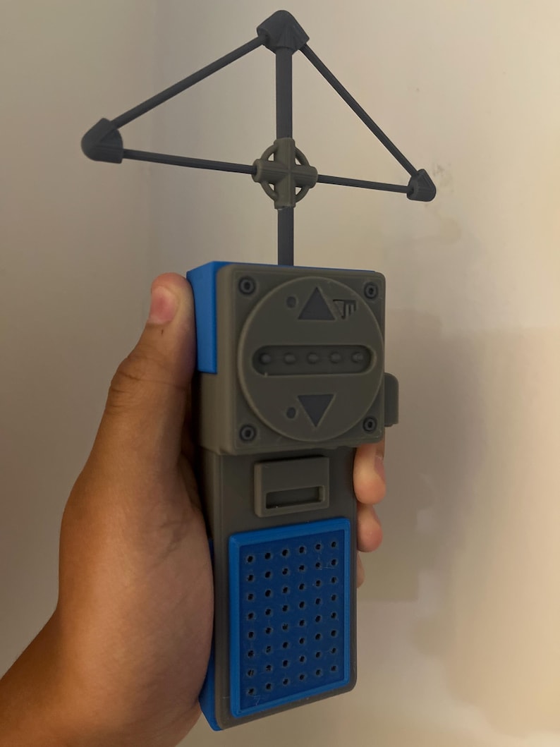 Outlast Trials goggles, Microwave Trigger, and Tracker image 10