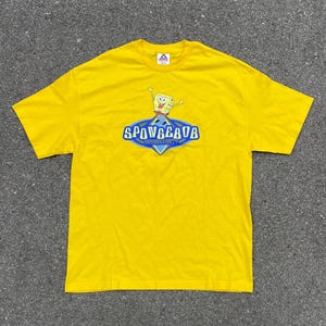 Vintage 2000s Spongebob Schwammkopf T-Shirt / Y2K Gelbes Grafik T-Shirt / Nickelodeon Cartoon Shirt / Größe XL