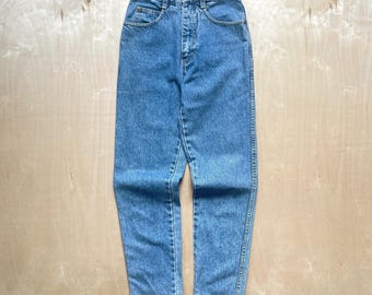 Vintage jaren 90 Giordano Blues mom jeans met hoge taille / maat 25 x 28 / taps toelopende pijpen / 100% katoen
