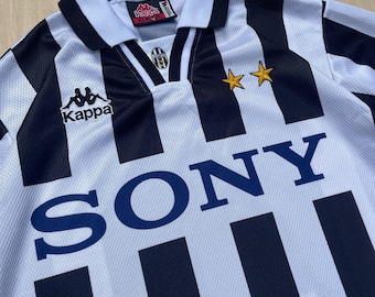 Vintage 90s Juventus Kappa Sony Jersey / Size Men's Small / Made