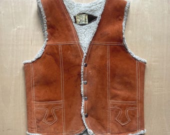 Vintage 70s Leather Suede Sherpa Lined Vest in Burnt Orange / Women’s Small / Made in Mexico
