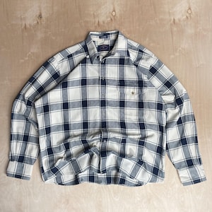 Vintage 90s T. Lipson Plaid Button Up Flannel Shirt in Navy & White / Made in Hong Kong / Vintage Flannel / 1990s Plaid Shirt