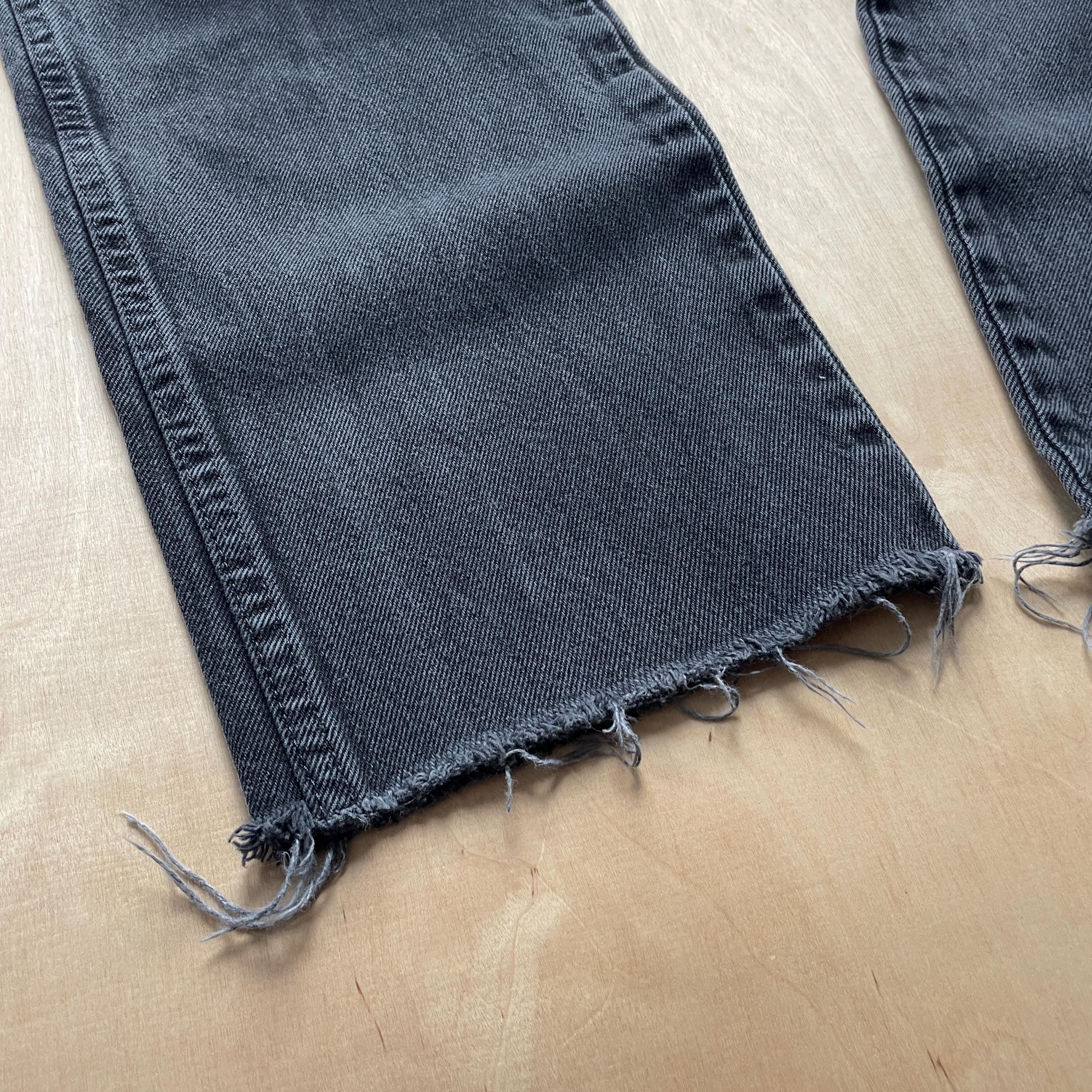 Vintage 00s Rustler Black Straight Leg Cutoff Jeans / Size Men