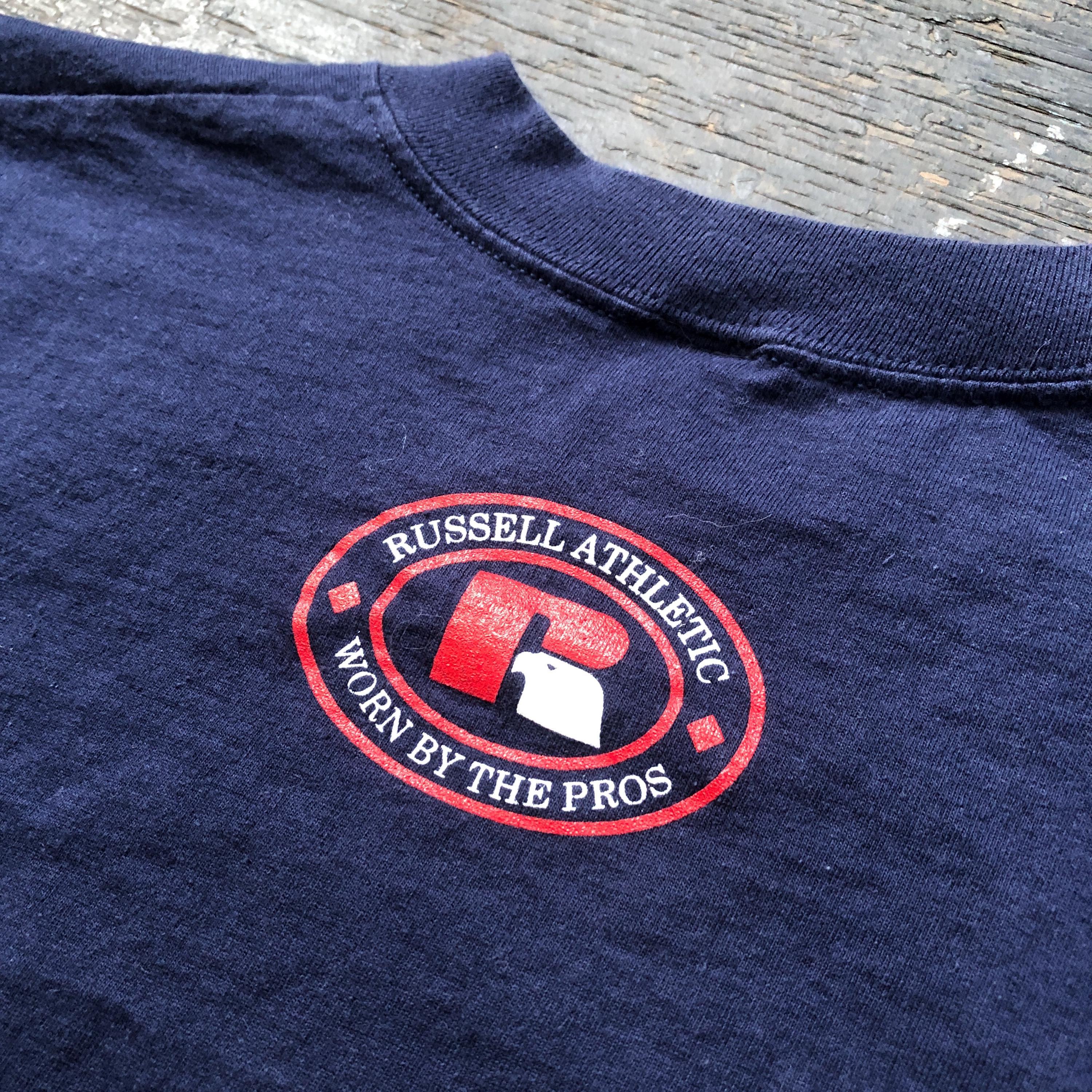Vintage 90s Atlanta Braves T-shirt Russell Athletic Graphic Tee