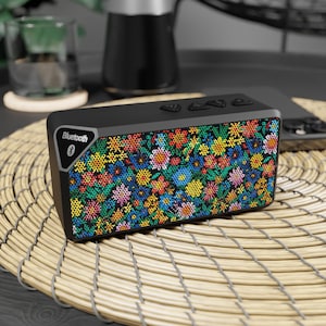 Altavoz Bluetooth con estampado floral / Altavoz inalámbrico portátil con estampado floral / Lindo accesorio de verano / Regalo para mamás, hijas, esposas y jardineros