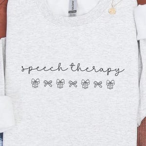 Logopedie PNG met sierlijke strik, schattig SLP-sublimatiebestand, logopedist digitale download, therapeut afbeelding