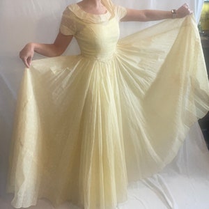 RARE ensemble de robe florale crème longue des années 40