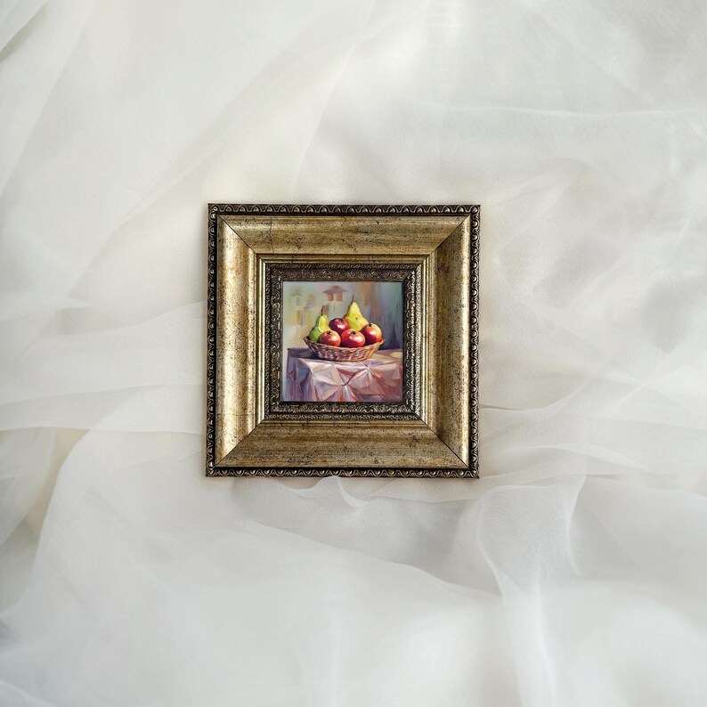 This Original Painting 🎨 is a true testament to the beauty of fine art, crafted with meticulous attention to detail. An enchanting Acrylic Painting, it radiates the charm of a classic Still Life Painting 🏺, perfect for adding a touch of elegance.