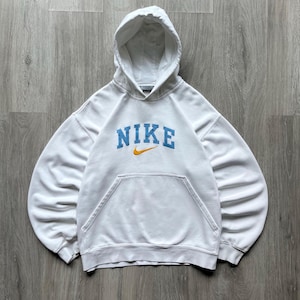 Nike Vintage Y2K White Baggy Hoodie Big Center Nike Swoosh Embroidered Logo