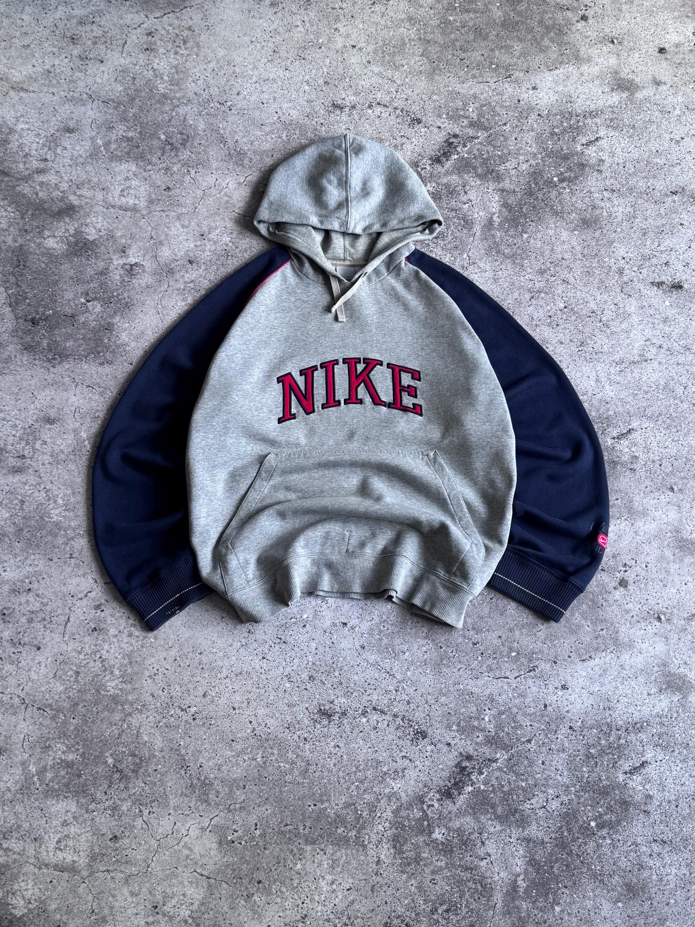 トップス TakayaHioki NIKE 90s SWEAT REMAKE HOODIE トップス TakayaHioki NIKE 90s SWEAT REMAKE HOODIE Nike | Men's T90