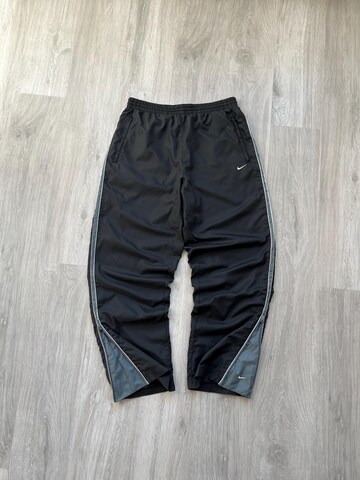 Nike Vintage 00’s Y2K Black Nylon Baggy TrackPants Joggers Double Swoosh Logo