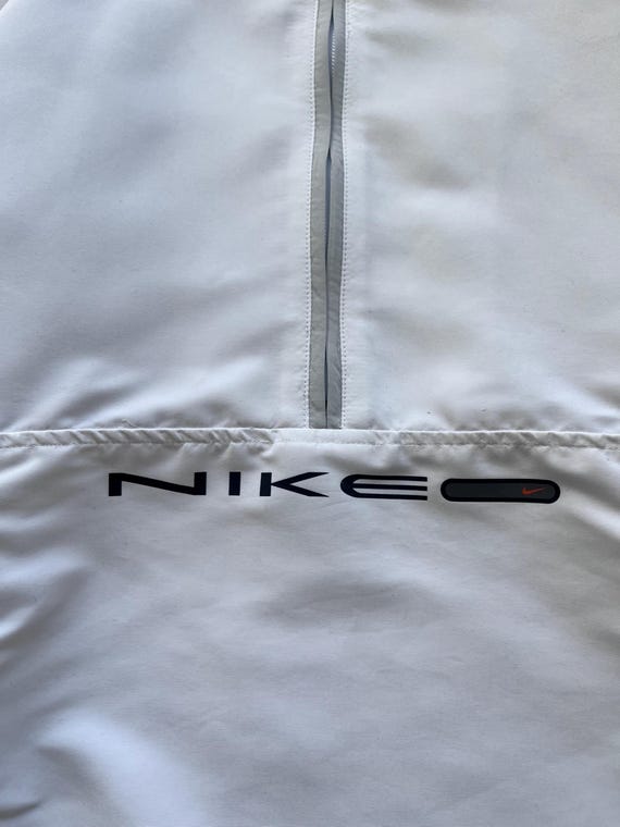 Vintage Nike 1/2 Zip Nylon White Anorak Jacket Center Nike Swoosh