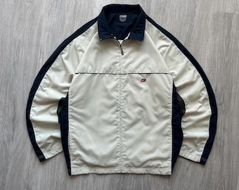 Винтажная куртка Nike Y2K Nylon Track с мини-логотипом Swoosh бежевого цвета