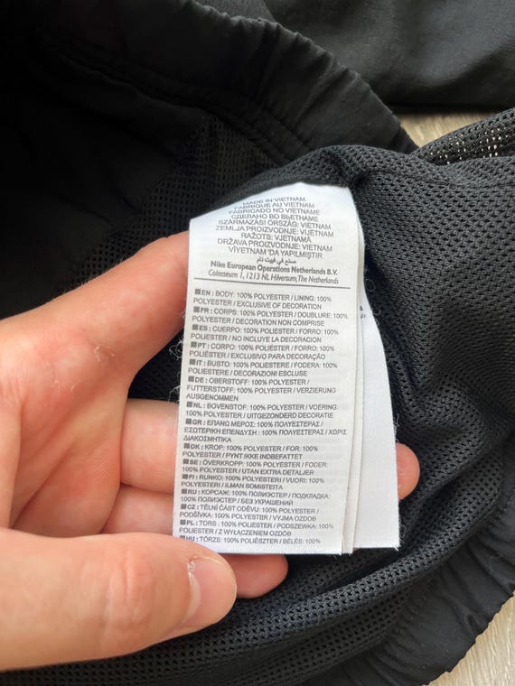 Nike Vintage Y2K Nylon Black Track Jacket Windbreaker Mini Swoosh Logo