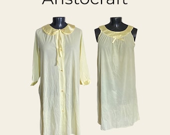 Aristocraft by Superior Nylon Night Gowns Lingerie Size Medium - Lot Of Two