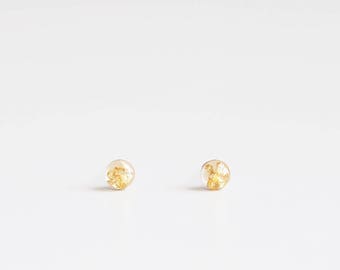 Touch of gold Tiny 3mm Handmade Resin Dot Surgical Steel Stud Earrings. Gold flake stud earrings. Gold Leaves Stud Earrings. Minimal Studs