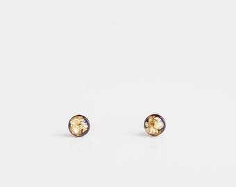 Touch of gold Tiny 3mm Resin Dot Surgical Steel Stud Earrings. Gold flake stud earrings. Gold Leaves Stud Earrings. Minimal Studs