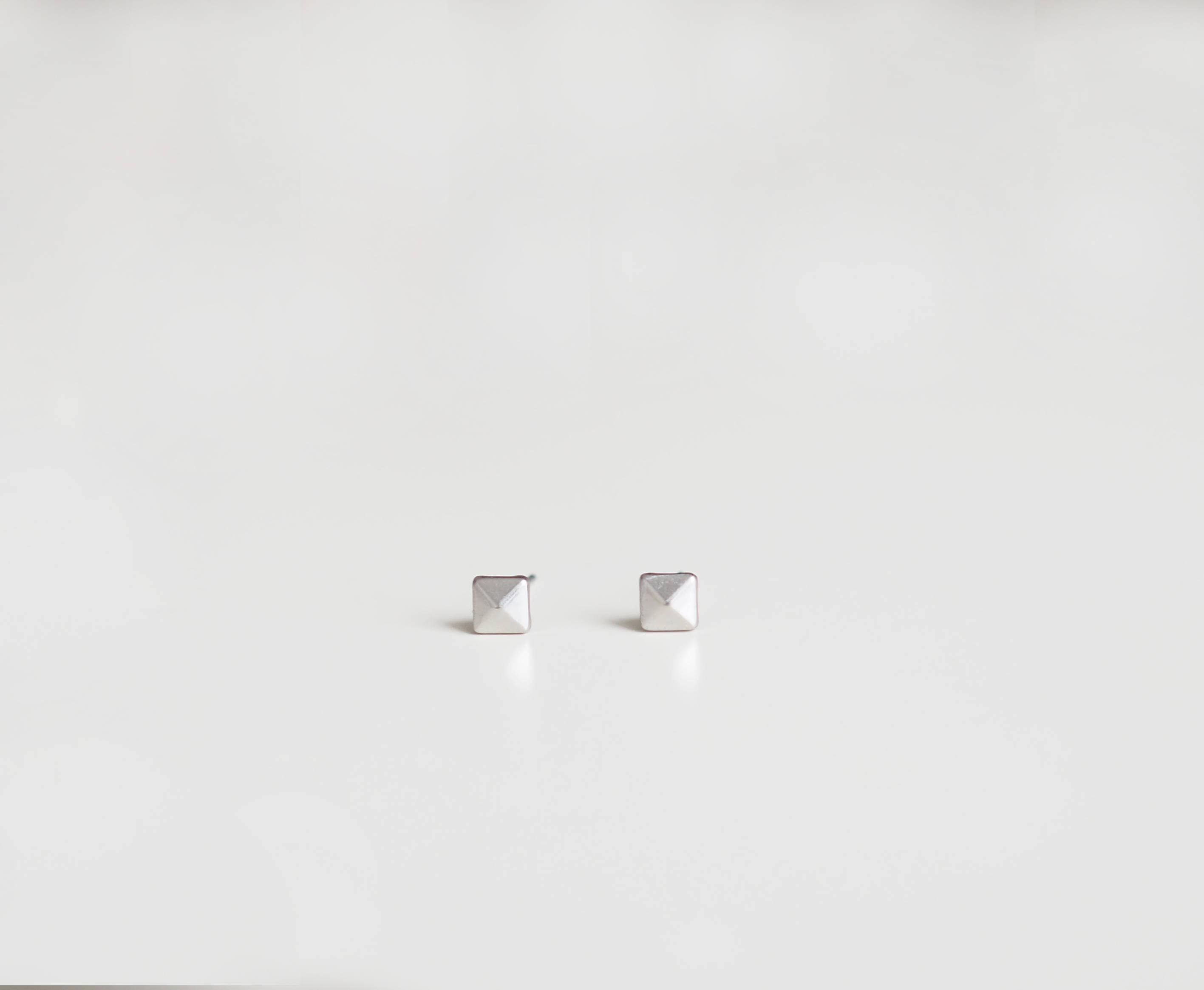 4mm Studs. Super tiny square pyramid earrings. Small Geometric | Etsy