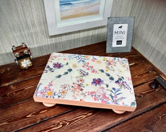 Suporte de mesa floral de madeira com 2 peças - Suporte de mesa - Pedestal de madeira - Suporte de madeira rústico - Suporte estilo fazenda - Bandeja de madeira - Bandeja de madeira rústica - Bandeja - Suporte - Decoração floral