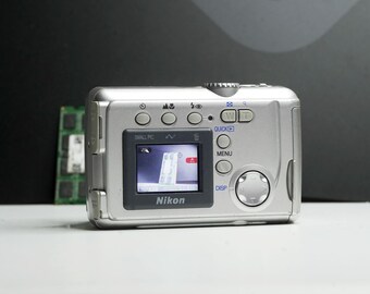 Nikon Coolpix 2000 3x Zoom Digital Camera - Etsy
