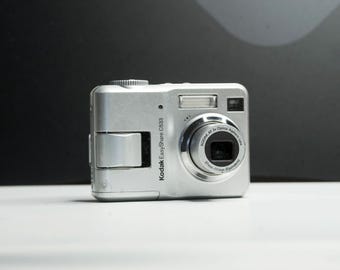 KODAK EasyShare C533 ~ 5.0MP 3倍ズーム ~ デジタルカメラ ~ シルバー