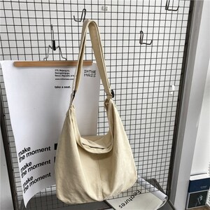Canvas-Tasche für Damen und Herren Minimalistische Einkaufstasche Allzwecktasche Umweltfreundliche Umhängetasche Einfache Tasche Bild 4